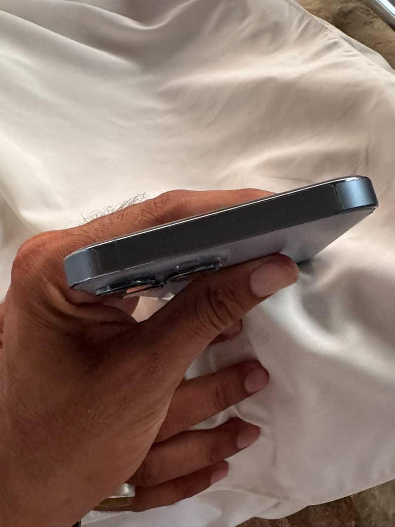 Apple iPhone 13 Pro Max 3