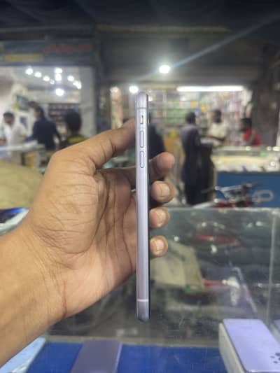 Apple iPhone 11