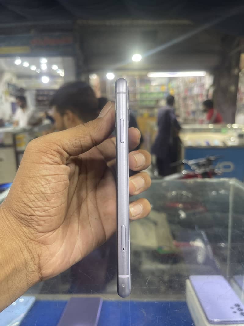 Apple iPhone 11 2