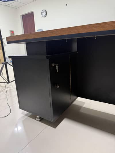 Office Work Table