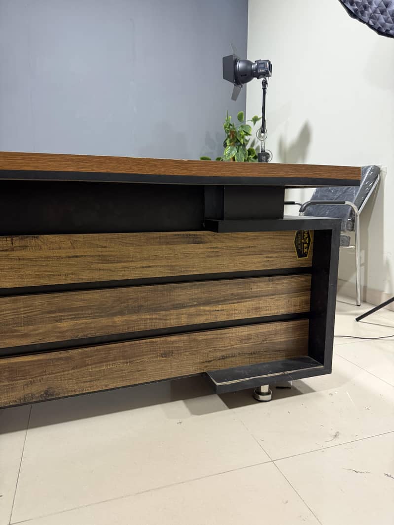 Office Work Table 10