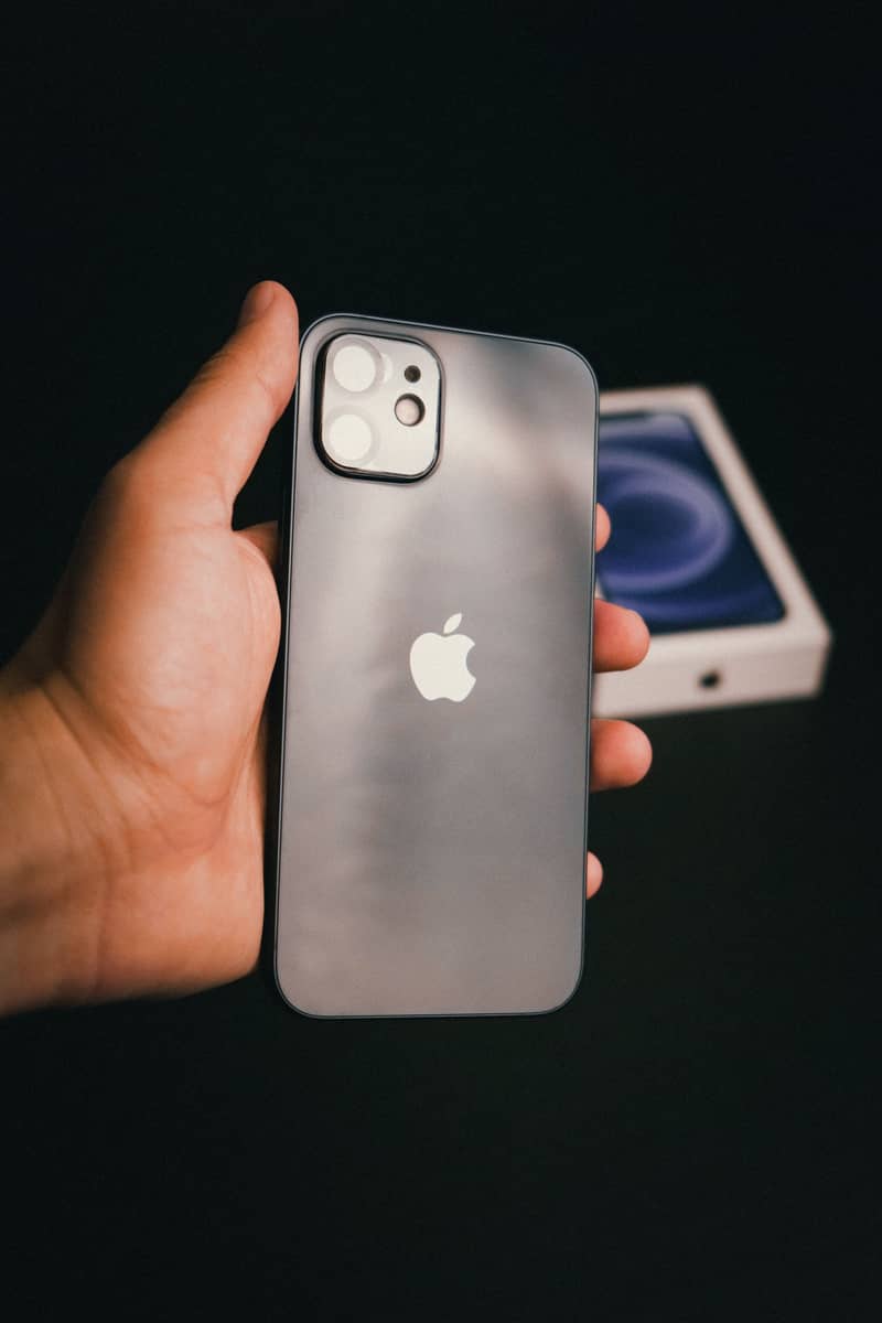 Apple iPhone 12 0