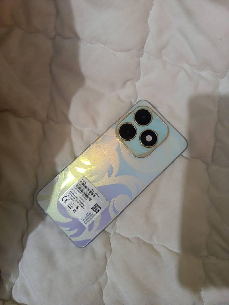 Tecno spark 20 1
