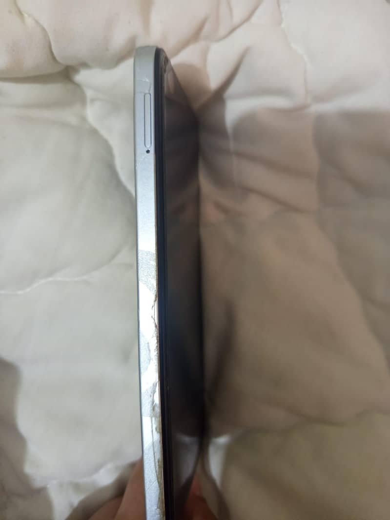 Tecno spark 20 3