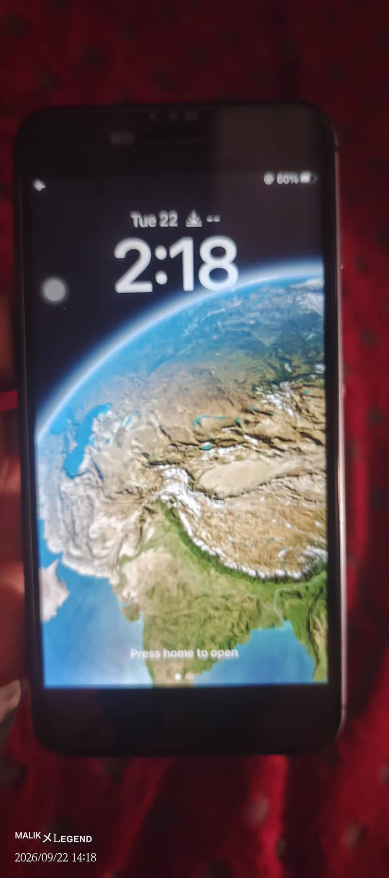 Apple iPhone 8 Plus 0