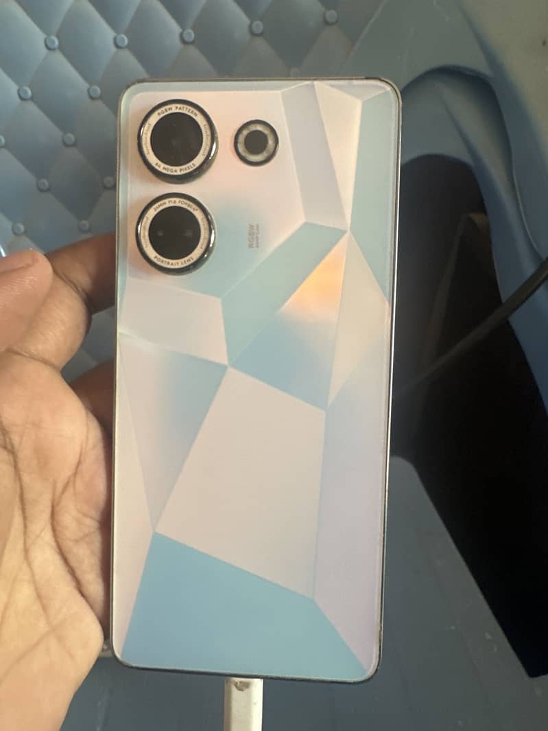Tecno CAMON 20 2