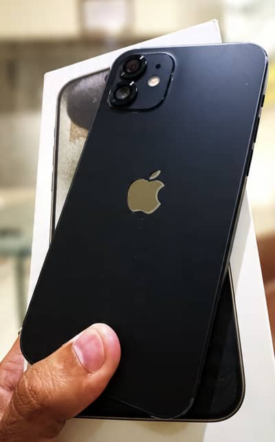 Apple iPhone 12