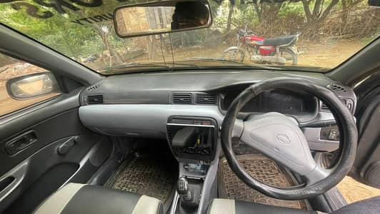 Nissan Sunny 1998