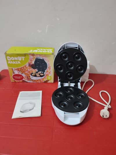 Homemaker Automatic Electric Donut Cake Maker