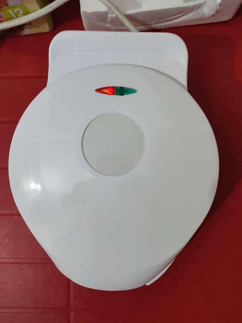 Homemaker Automatic Electric Donut Cake Maker 5