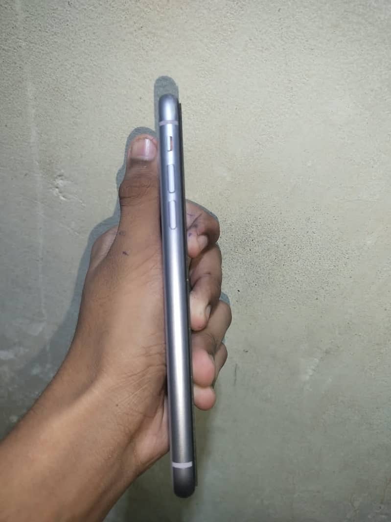 Apple iPhone 11 1
