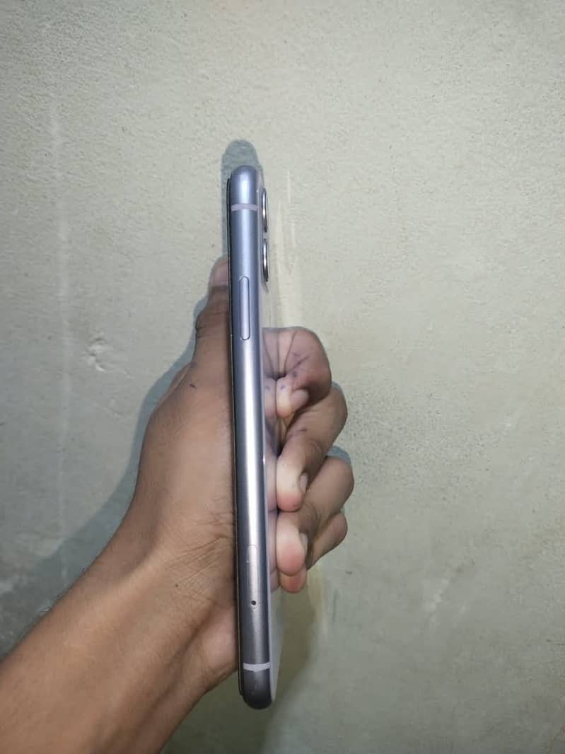 Apple iPhone 11 2