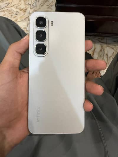 Infinix hot 60 mint condition for sale