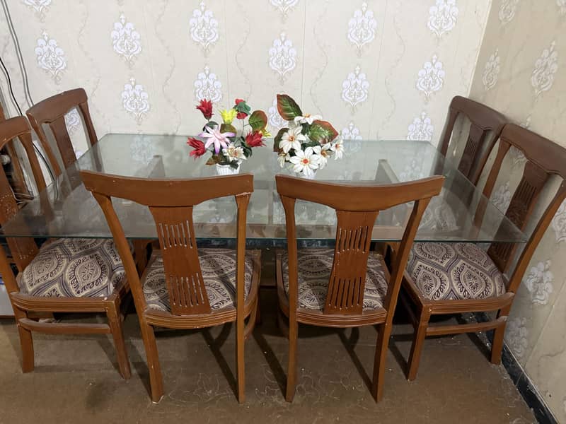 6 seater’s dining table 0
