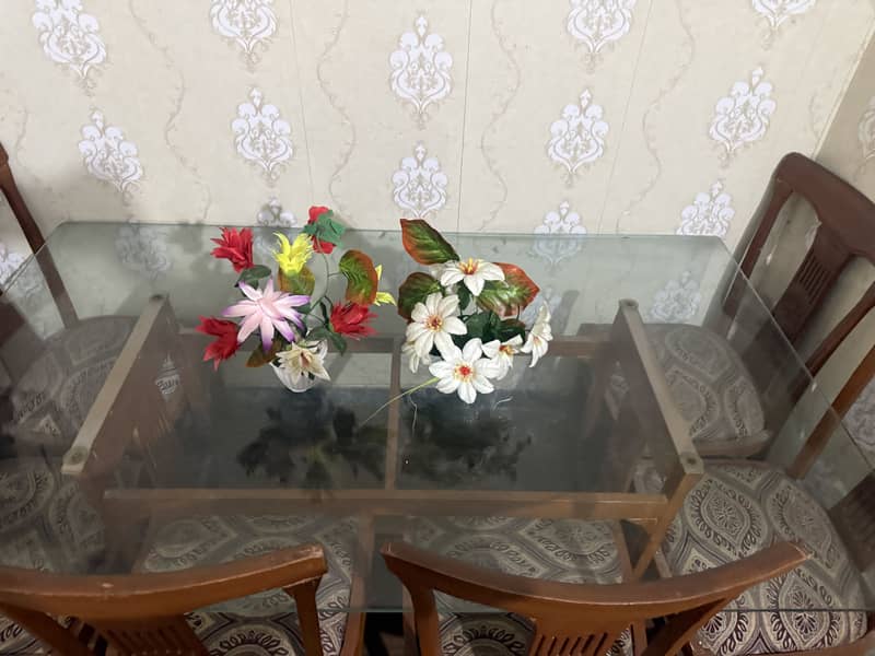 6 seater’s dining table 2