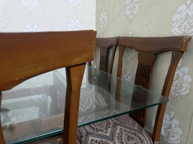 6 seater’s dining table 3