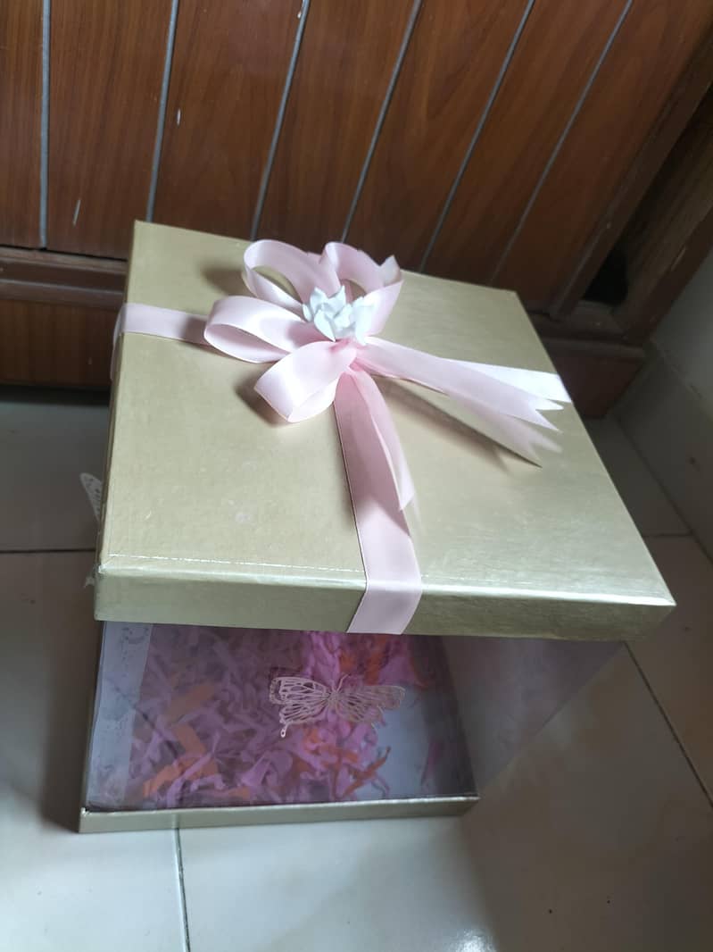 Gift packing box 1