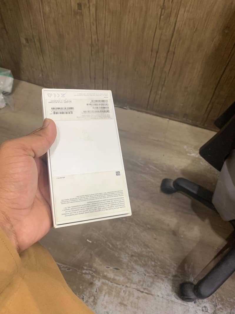 Apple iPhone 12 7