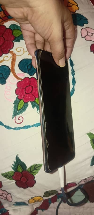 I am selling my Infinix hot 9 play