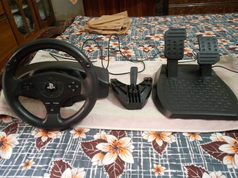 Thrustmaster T80 1