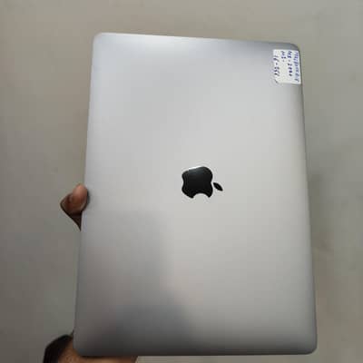 Macbook air M1 16 gb ram 256 gb ssd