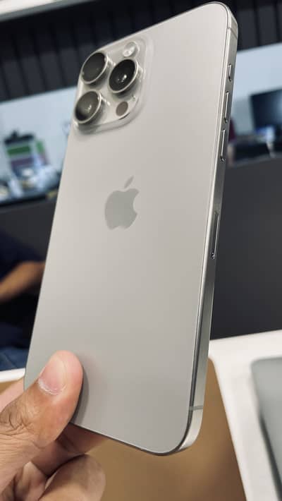 Apple iPhone 15 Pro Max 512GB – 100% Genuine Phone