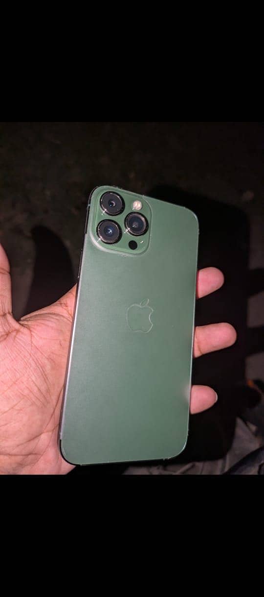 Apple iPhone 13 Pro Max 1