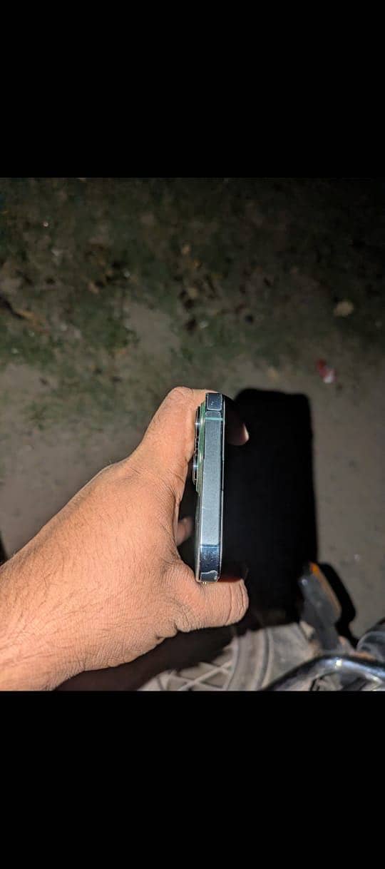 Apple iPhone 13 Pro Max 3
