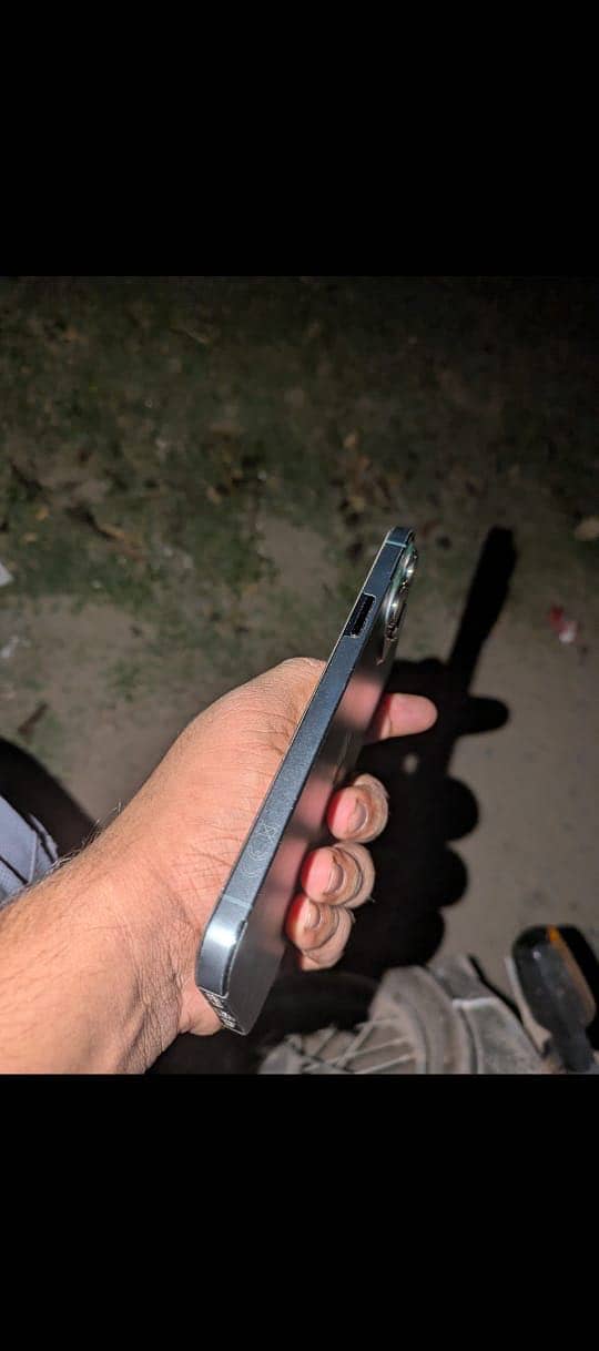 Apple iPhone 13 Pro Max 4