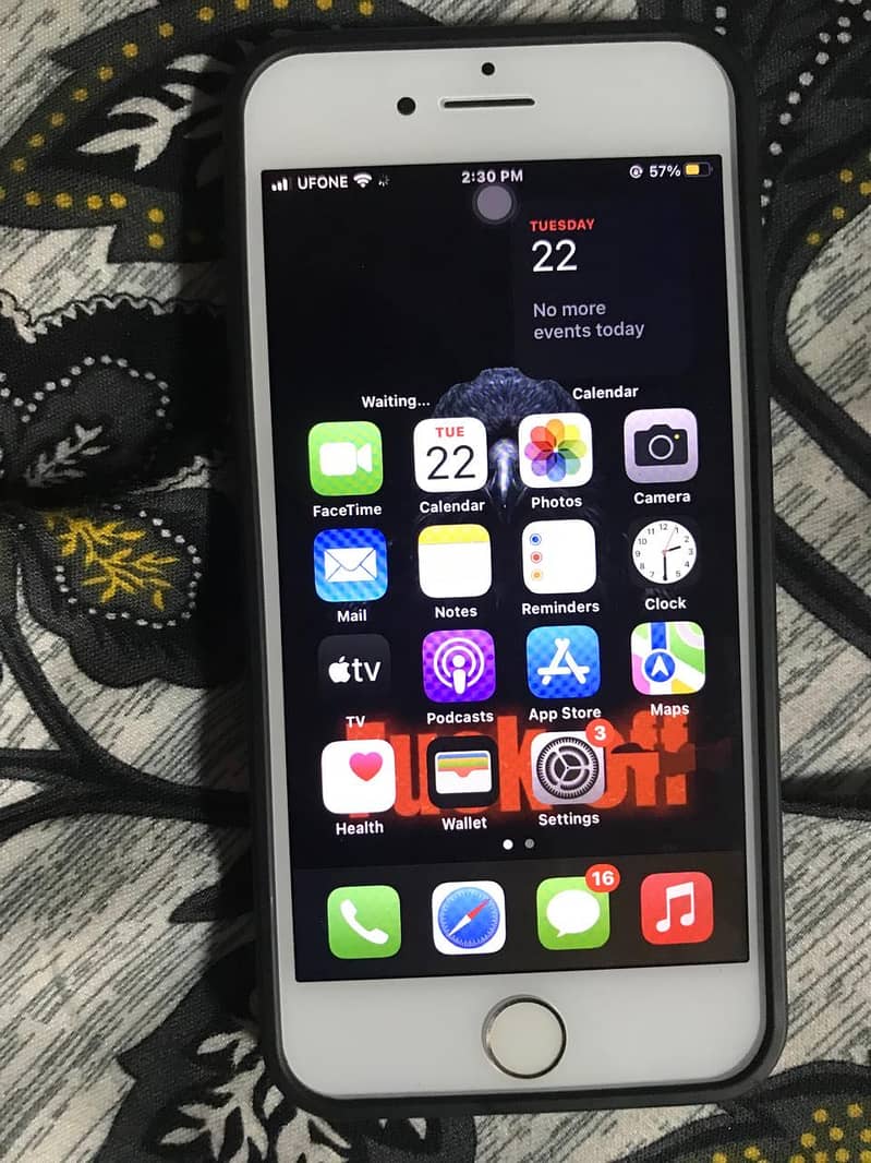 Apple iPhone 7 3