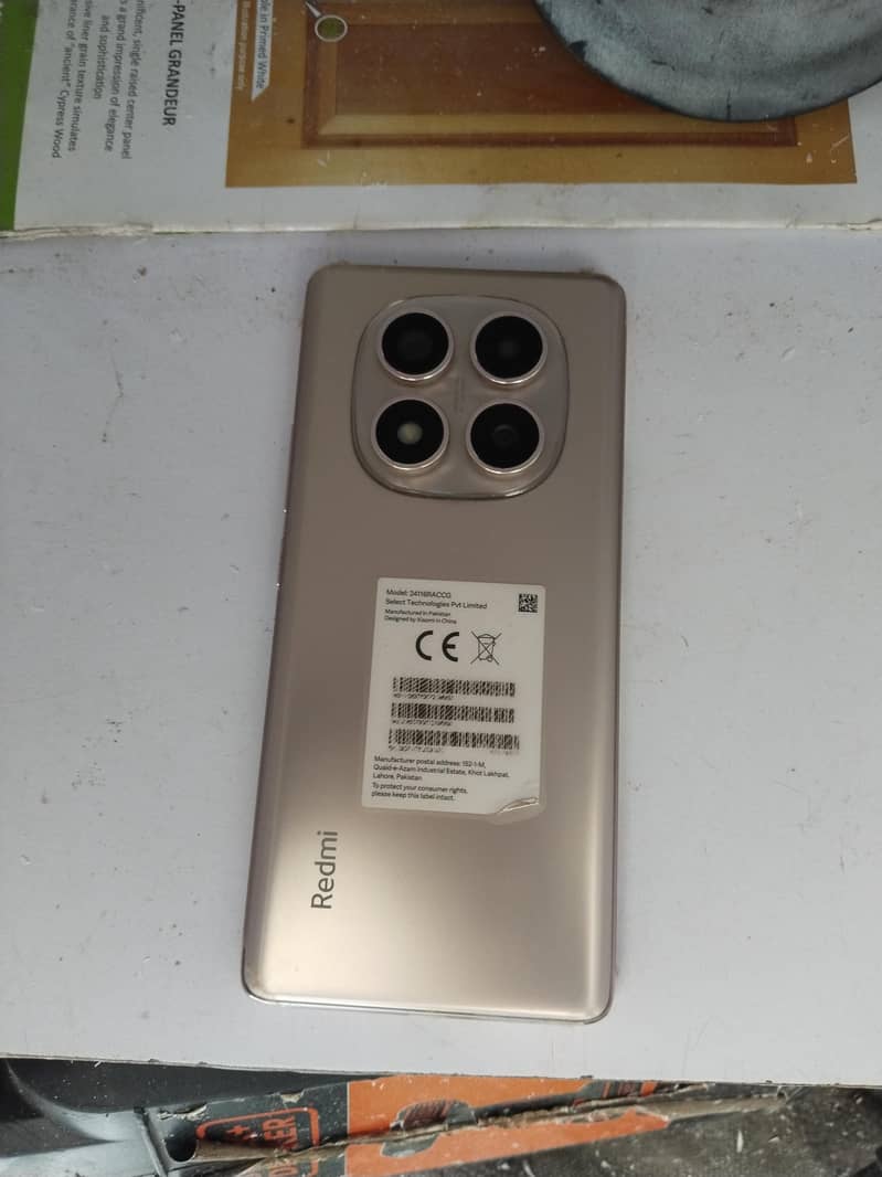 Xiaomi Redmi Note 14 Pro 0