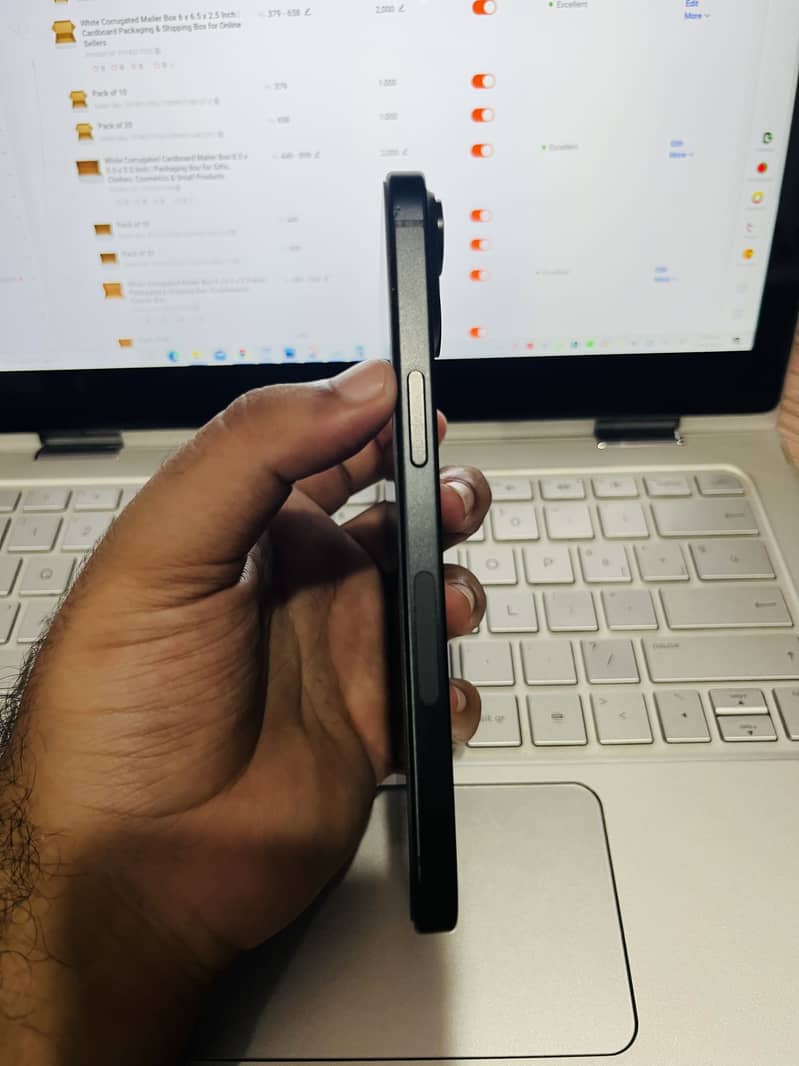 Apple iPhone 15 3