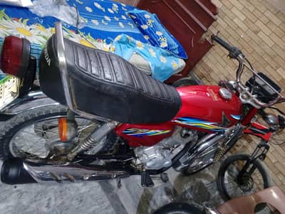 honda 125 lush bik 03015166047