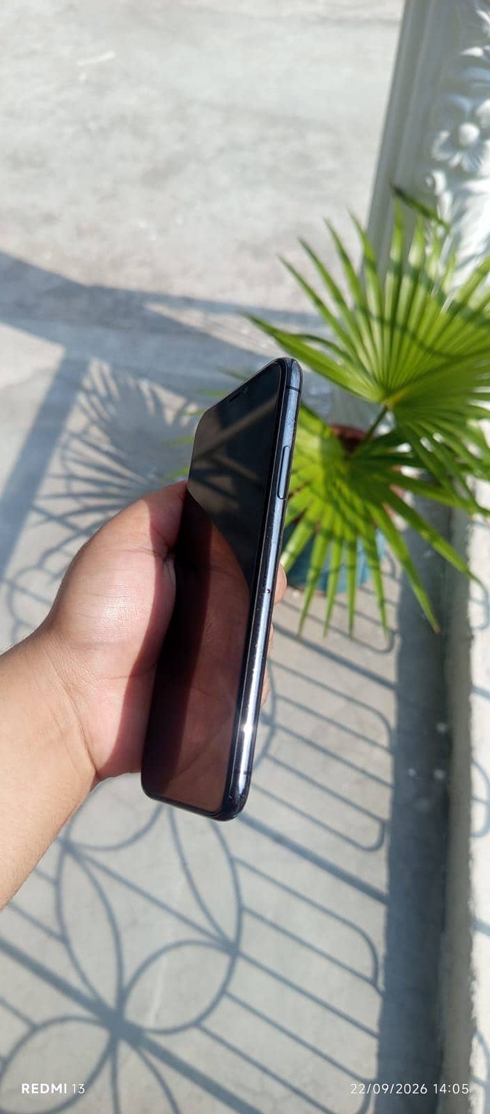 Apple iPhone X 3
