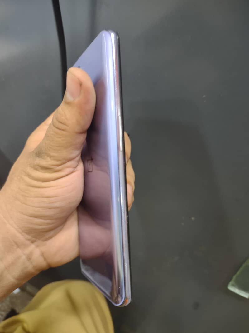 One Plus 9 5G 1
