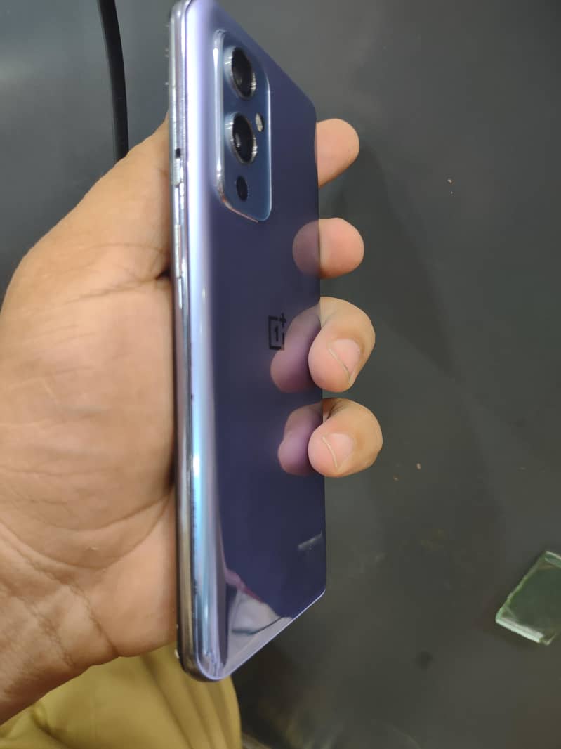One Plus 9 5G 2