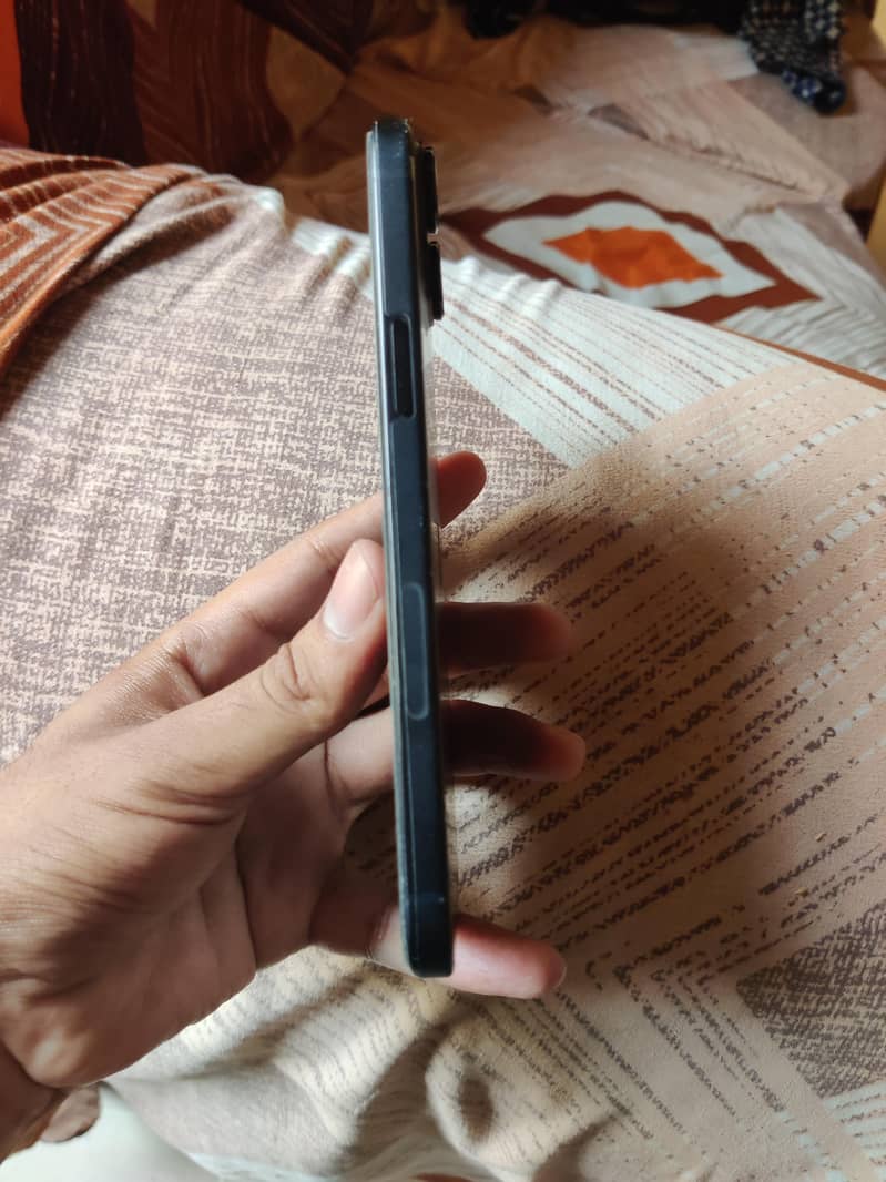 Apple iPhone 15 plus 0