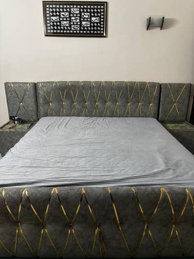 Velvet Cushioned Bedroom Set