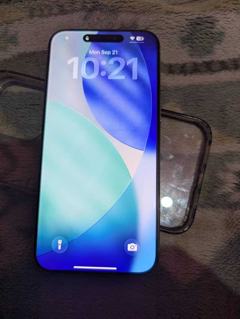 Apple iPhone 15 Pro Max 2