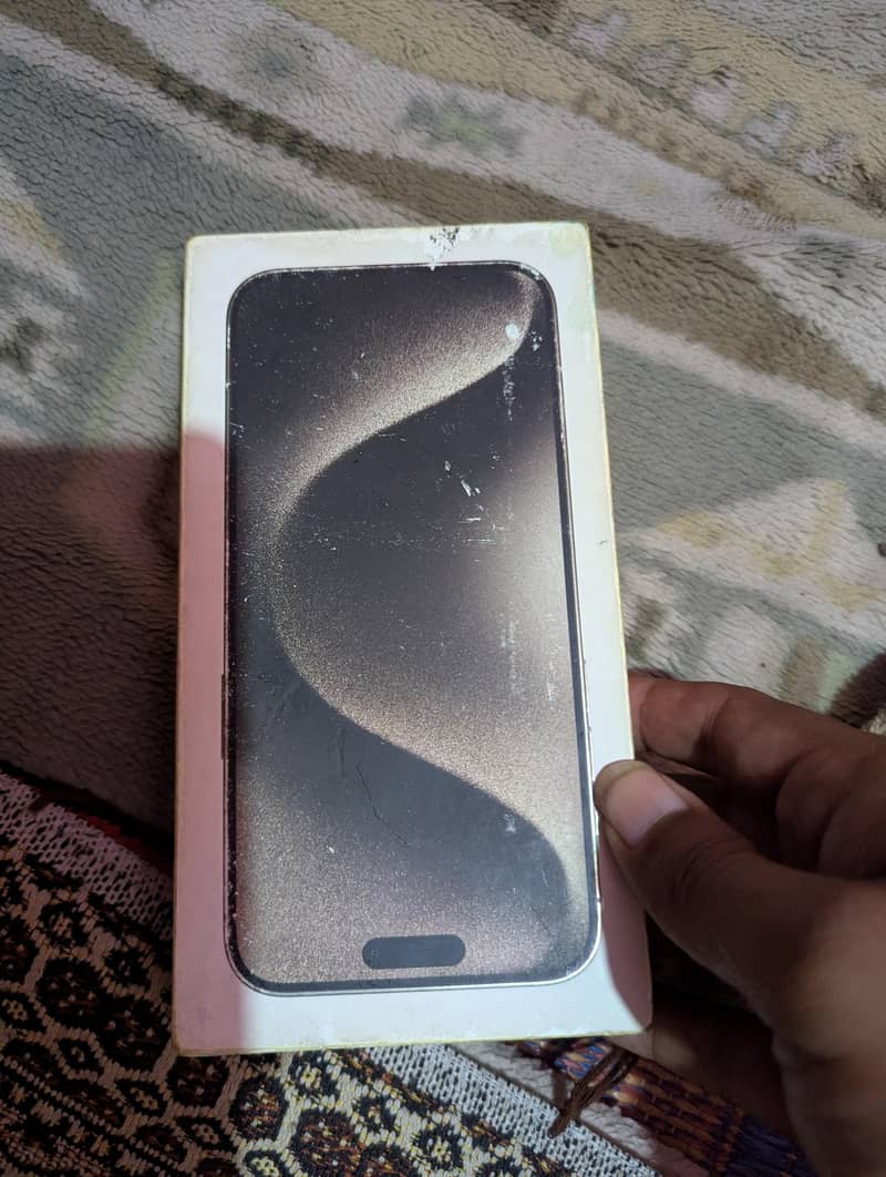 Apple iPhone 15 Pro Max 8