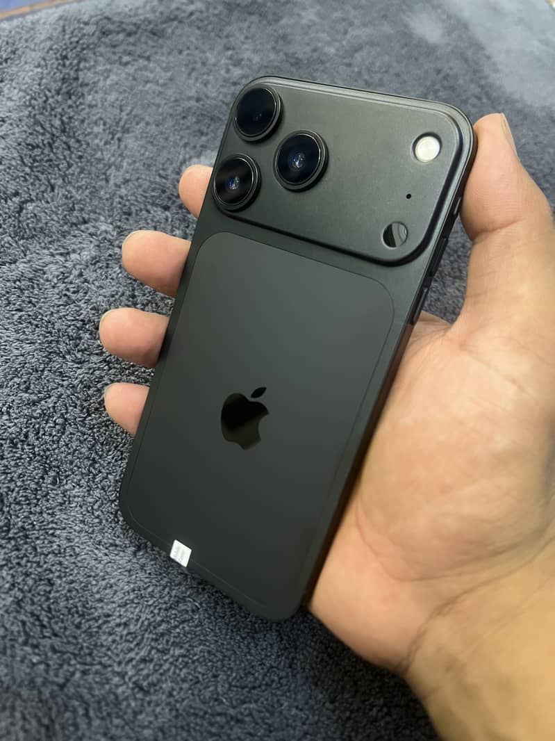 Apple iPhone 18 Pro 1