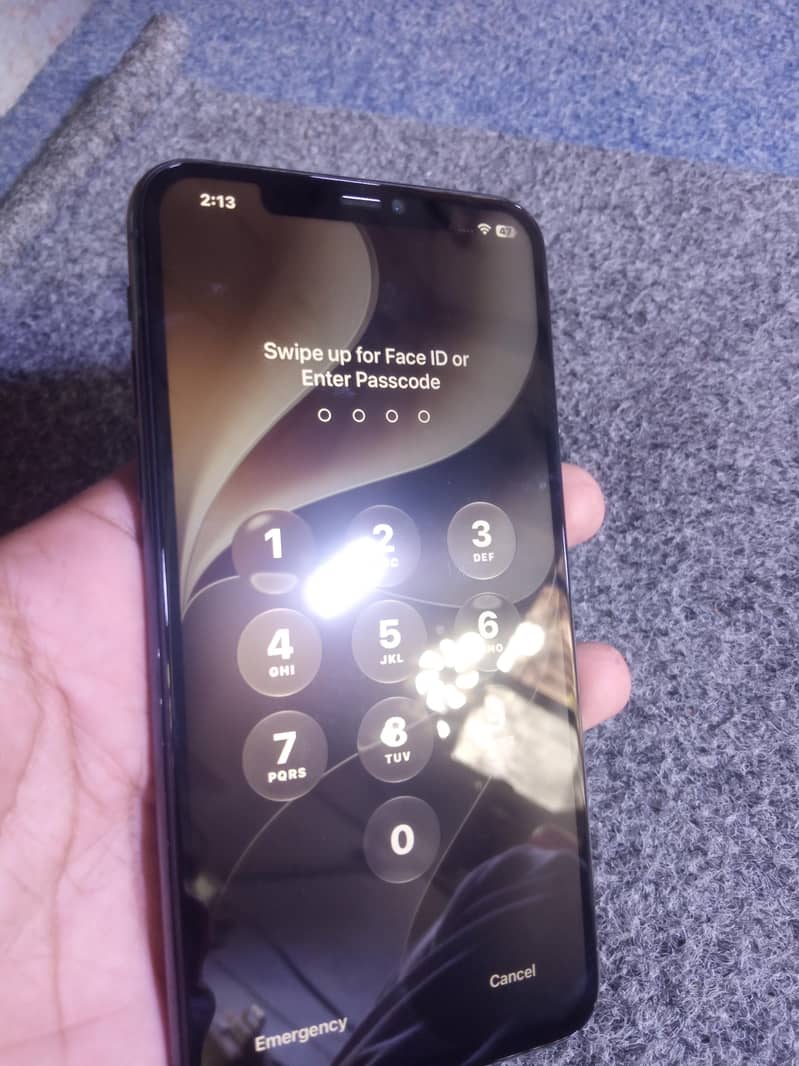 Apple iPhone 11 Pro Max 2
