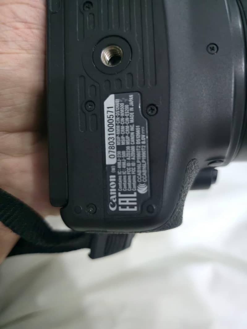 camera 9