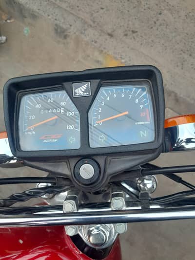 Honda CG-125 2026 model Kickstart