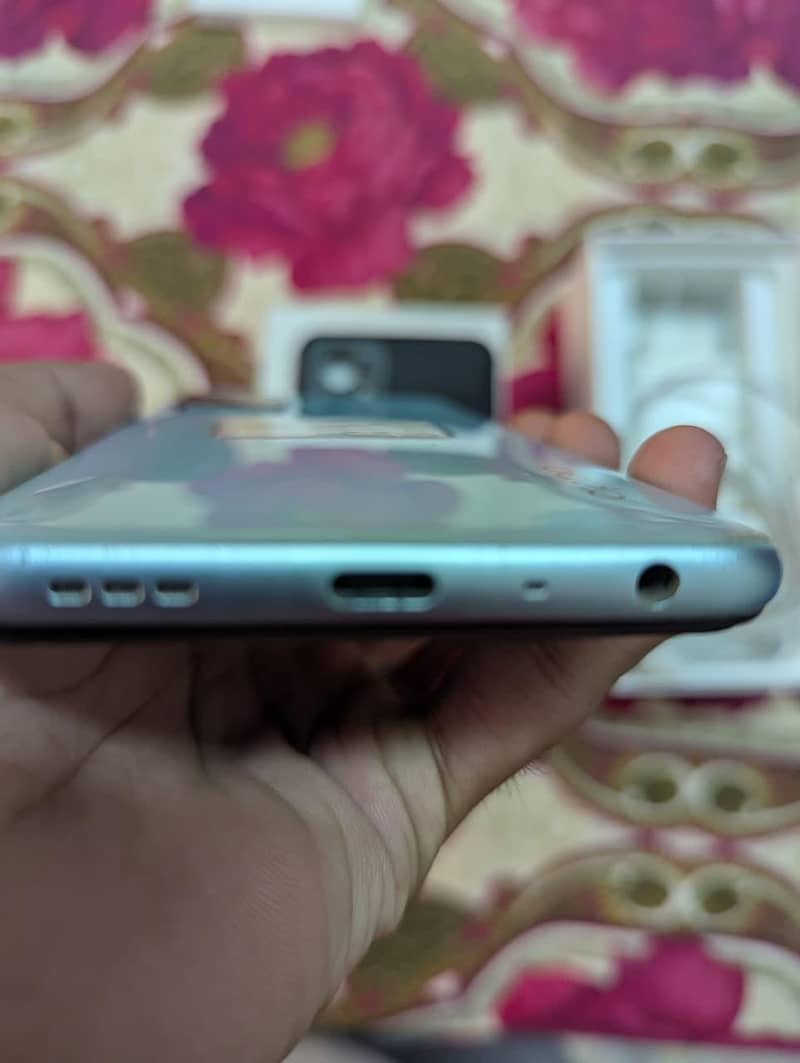 OPPO A76 4