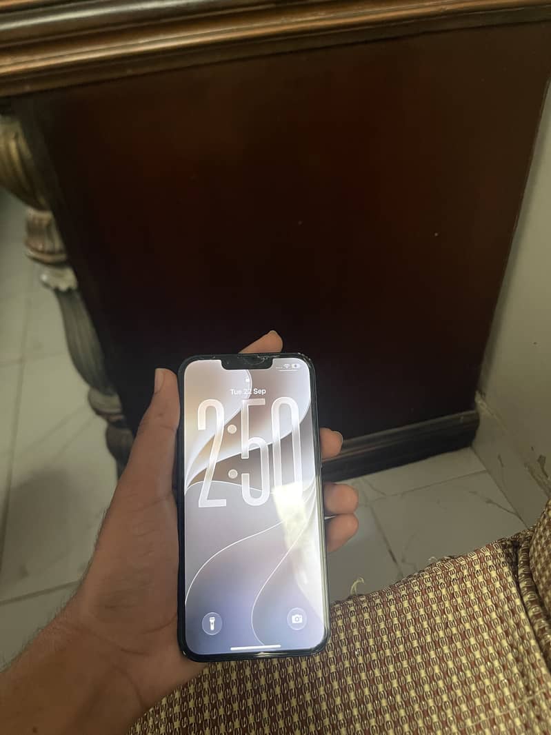 Apple iPhone 13 3