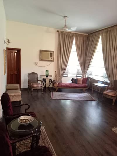 One Kanal Used 5-Bedroom Bungalow For Sale At Prime of DHA Lahore Near To Park Masjid & Commercial Market.
