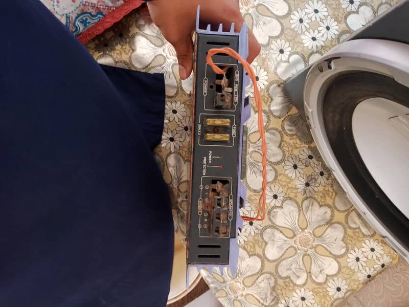 amplifier 03049803976 2