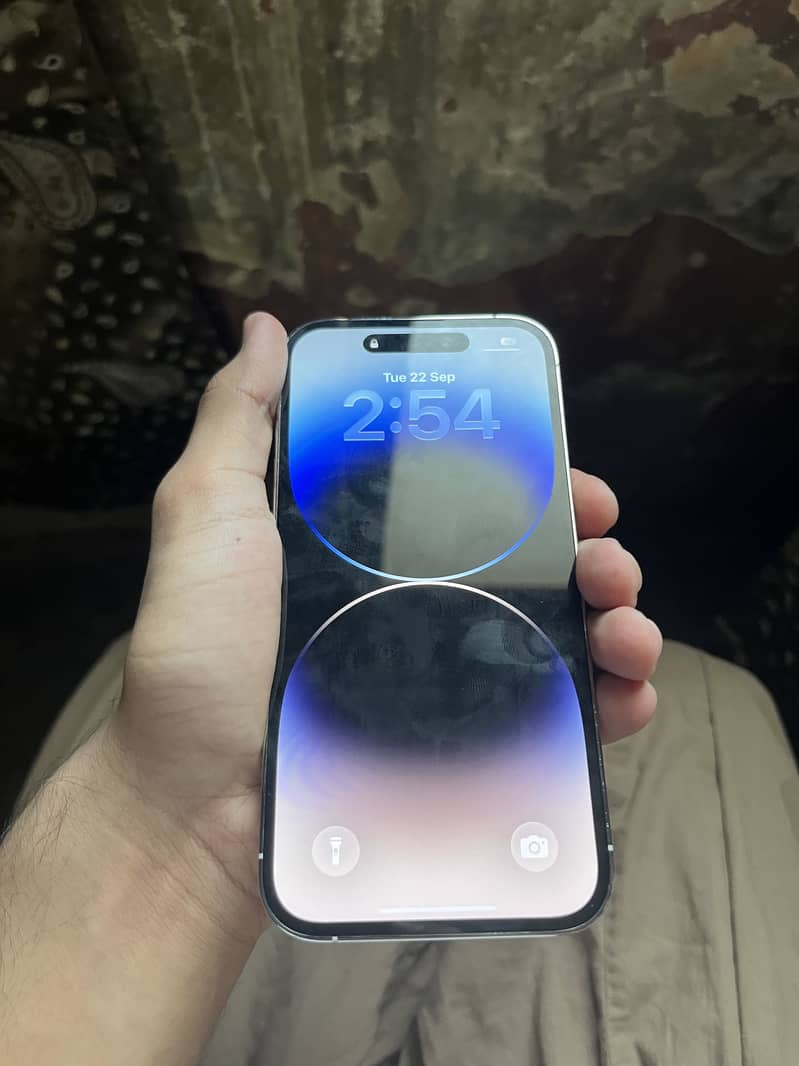 Apple iPhone 14 Pro 0