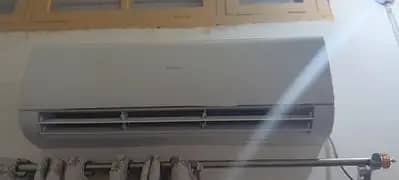 Ac Haier bilkul new pra ha model latest ha 1 year used ha siraf